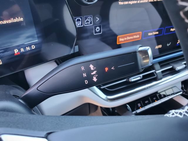 New 2026 Chevrolet Equinox EV LT AWD/4WD image 12