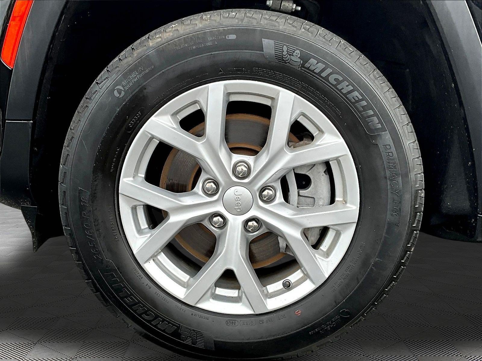 Used 2023 Jeep Grand Cherokee L Limited AWD/4WD image 34