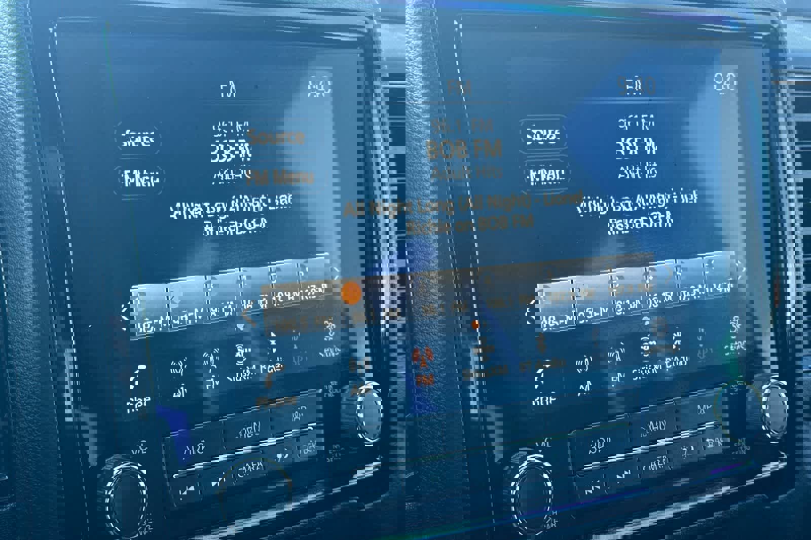 Used 2023 Nissan Frontier PRO-4X w/ Pro-4X Premium Package image 17