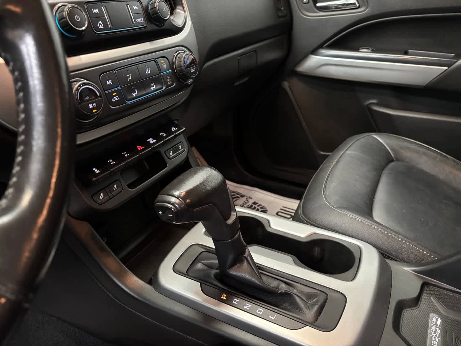 Used 2020 Chevrolet Colorado ZR2 w/ ZR2 Dusk Special Edition AWD/4WD image 18