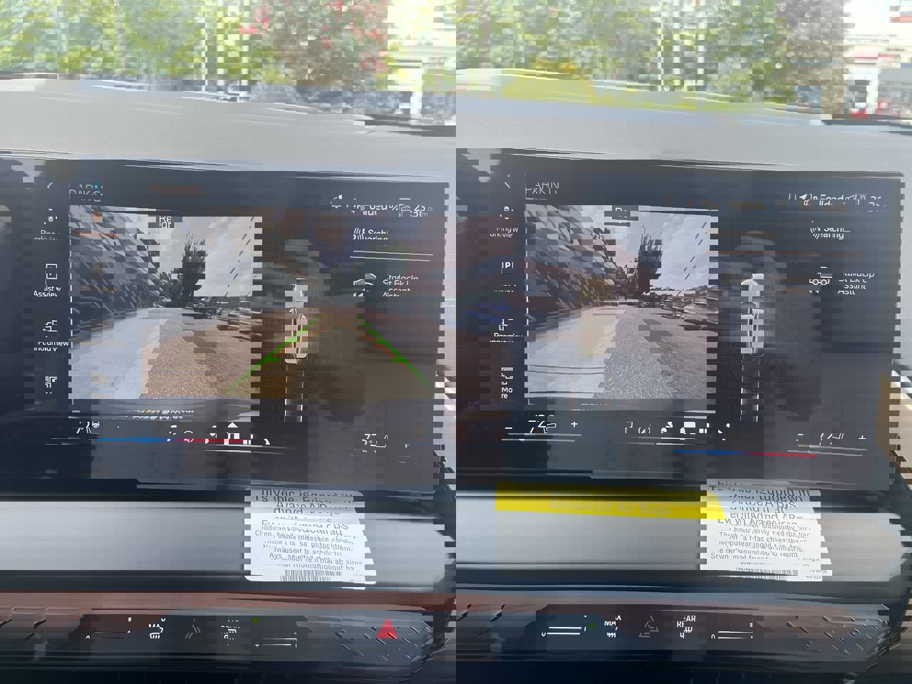 Used 2025 BMW X3 xDrive30i w/ Convenience Package image 24