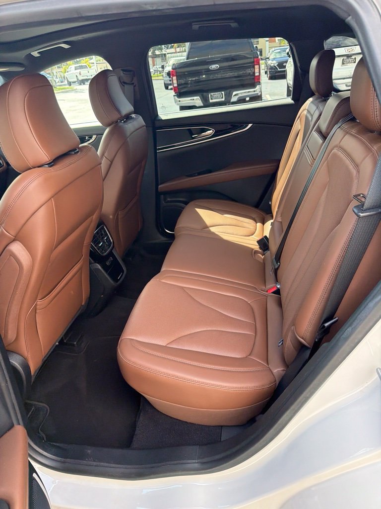 Certified 2023 Lincoln Nautilus Reserve AWD/4WD image 10