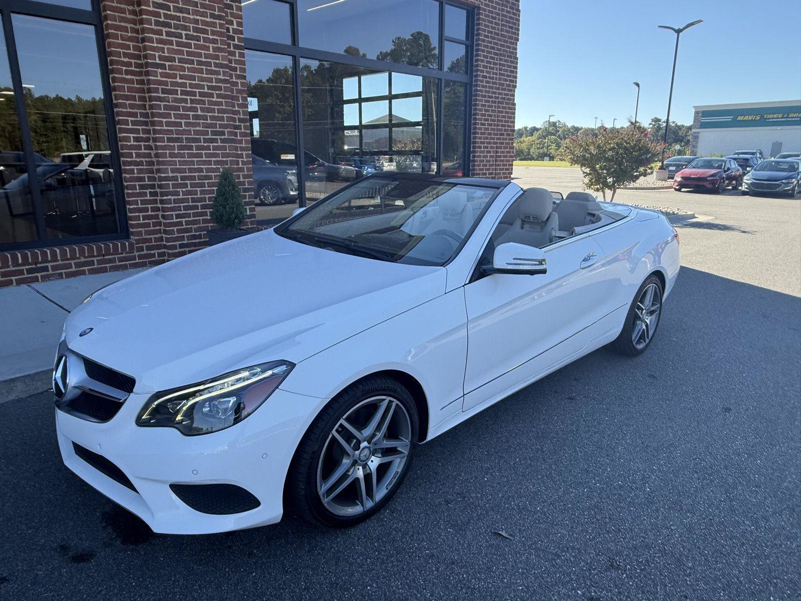 Used 2015 Mercedes-Benz E 400 Cabriolet image 29