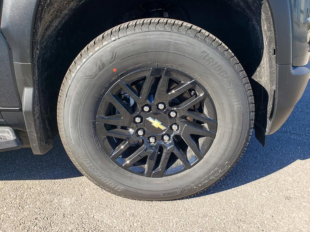 New 2026 Chevrolet Silverado EV LT AWD/4WD image 34