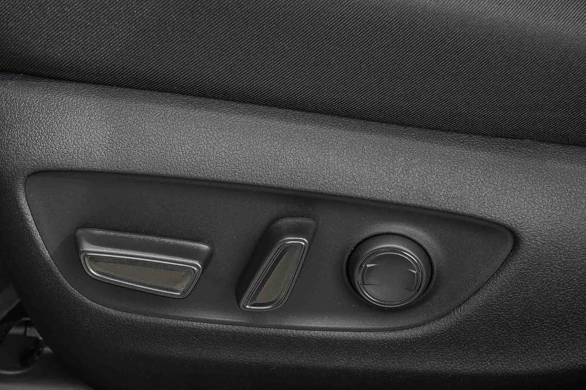 New 2025 Toyota RAV4 XLE image 20