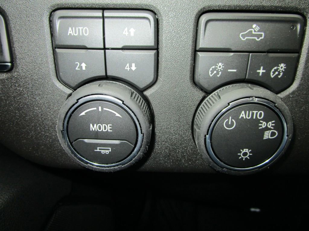 New 2026 Chevrolet Silverado 1500 LT image 32