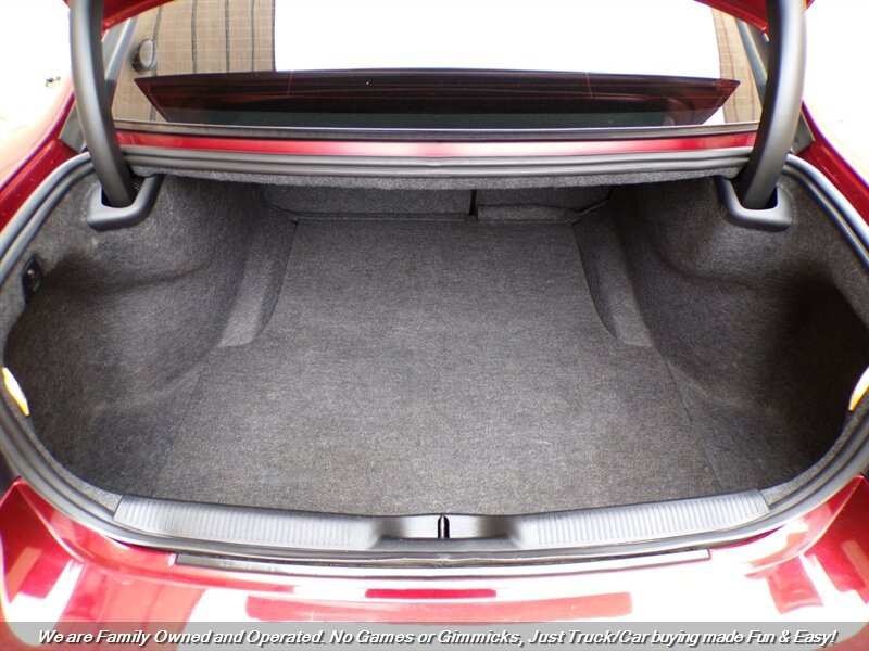 Used 2022 Dodge Charger GT w/ Driver Convenience Group RWD image 9