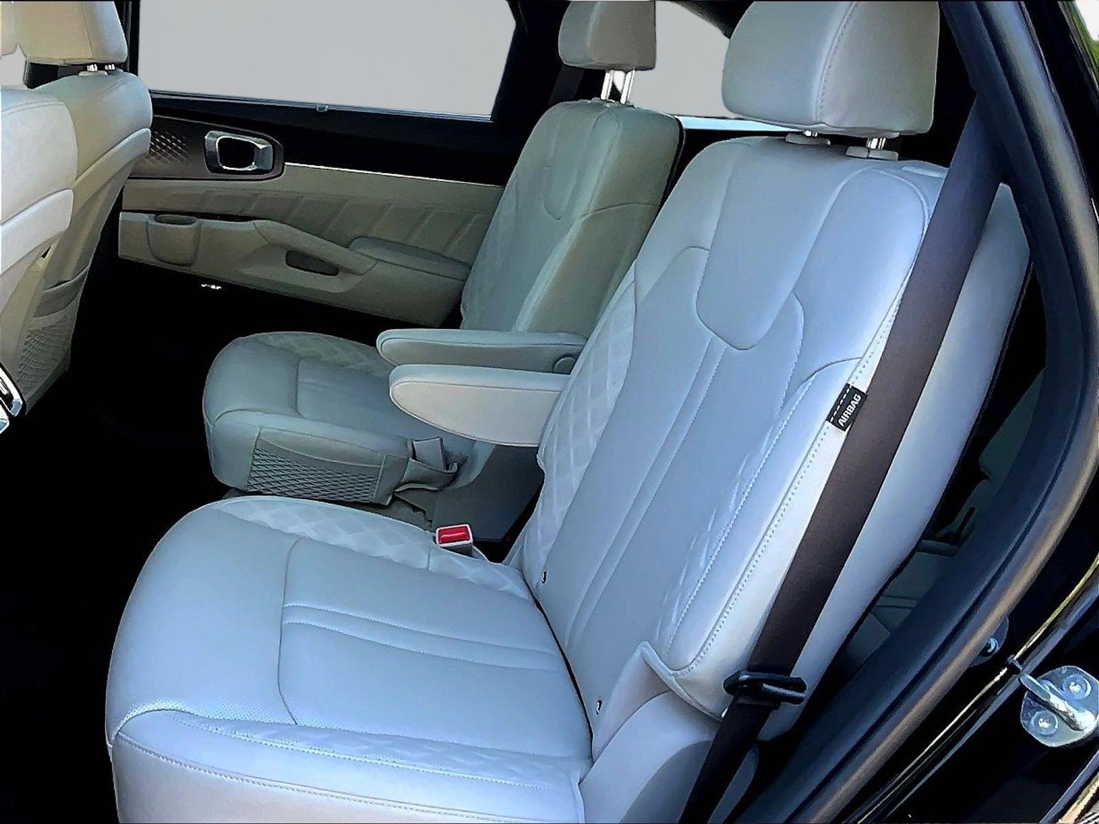 Certified 2025 Kia Sorento SX Prestige AWD/4WD image 22