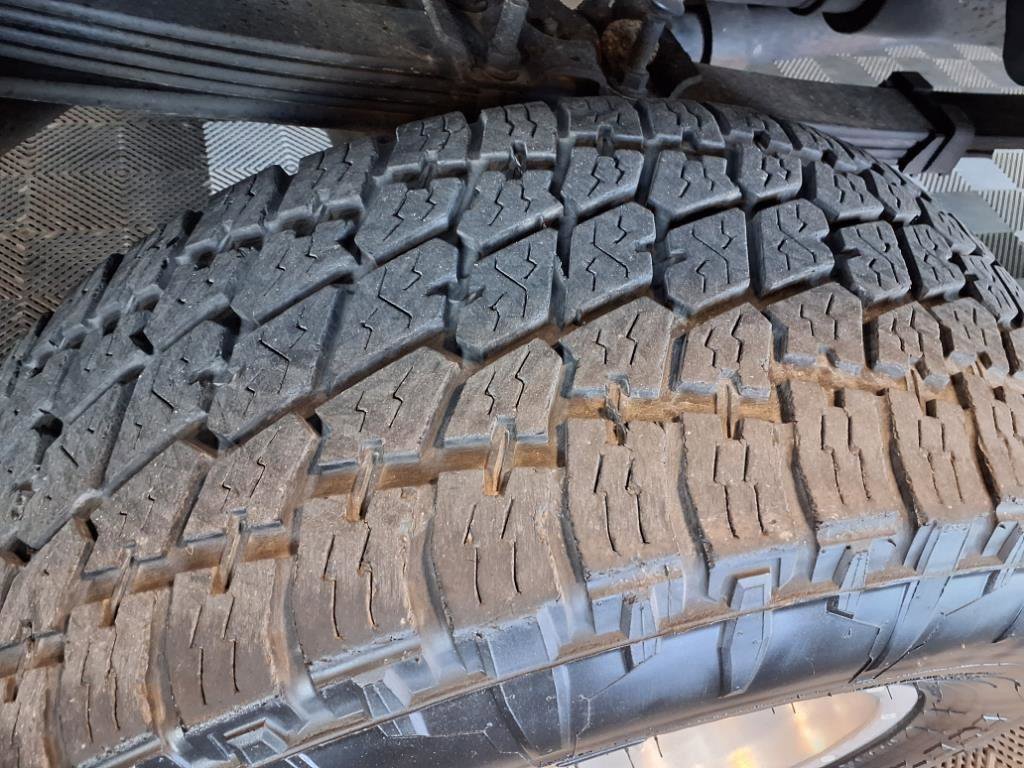 Used 2005 Ford F250 Lariat image 8