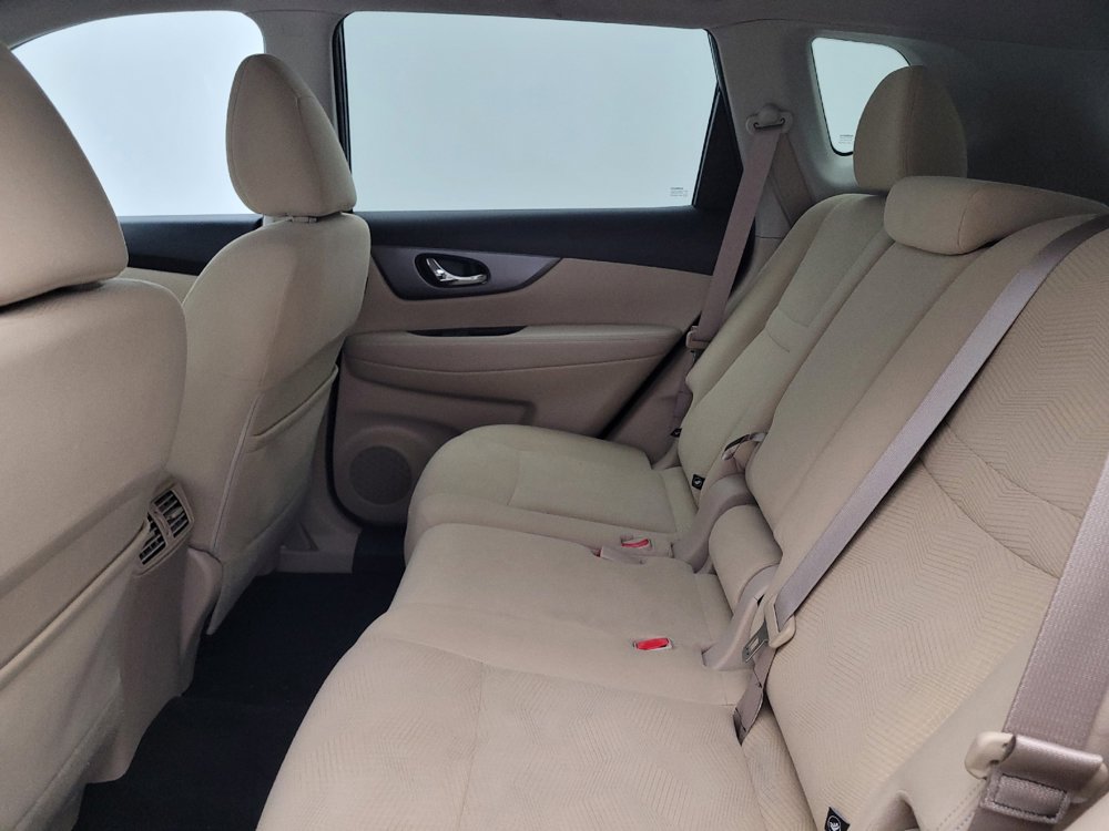 Used 2016 Nissan Rogue SV w/ SV Premium Package FWD image 18