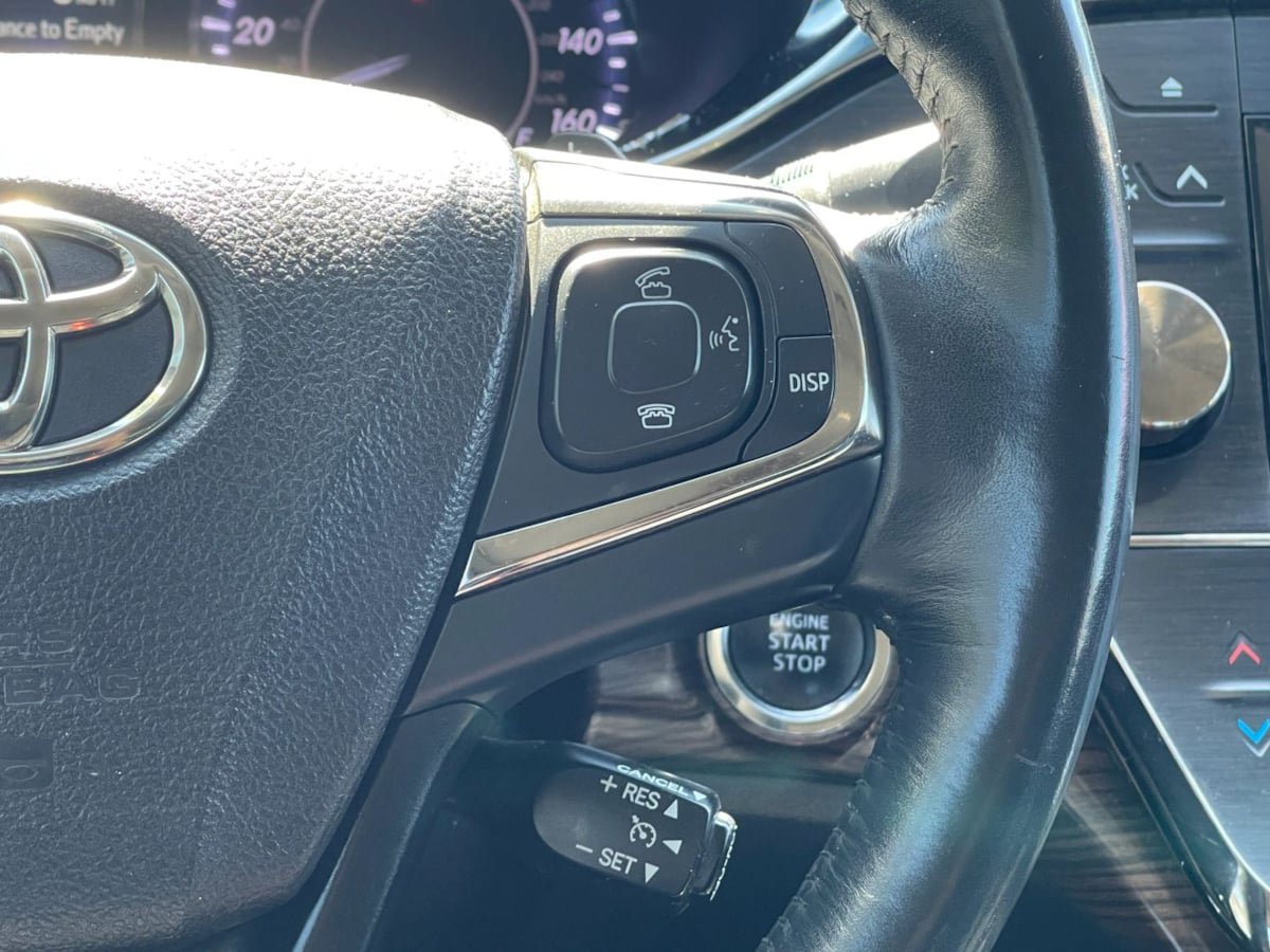 Used 2014 Toyota Avalon XLE Touring FWD image 30