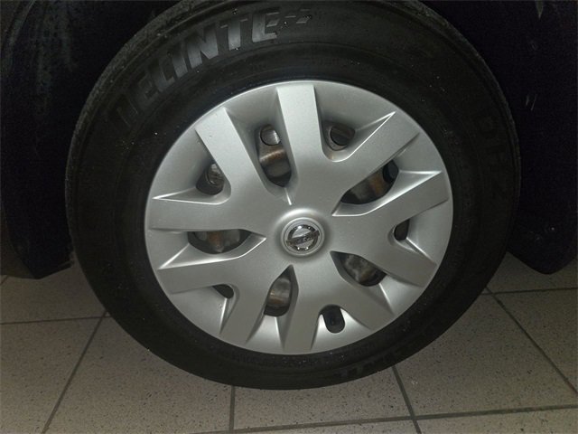 Used 2020 Nissan Rogue Sport S image 10