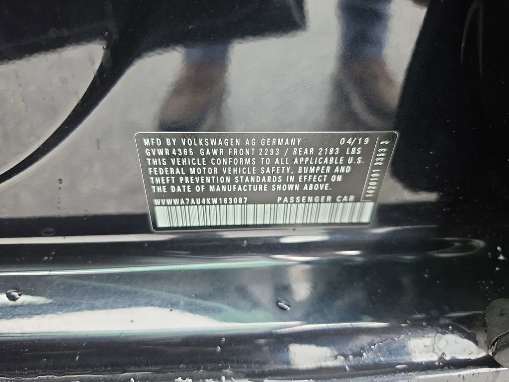 Used 2019 Volkswagen Golf R 4-Door image 37