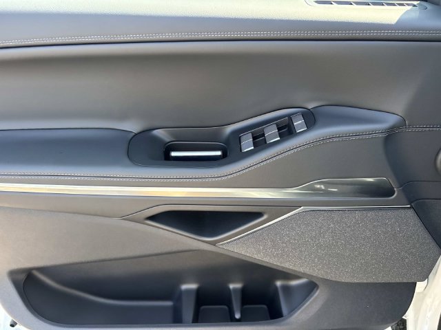 New 2027 Lincoln Navigator L Reserve AWD/4WD image 21