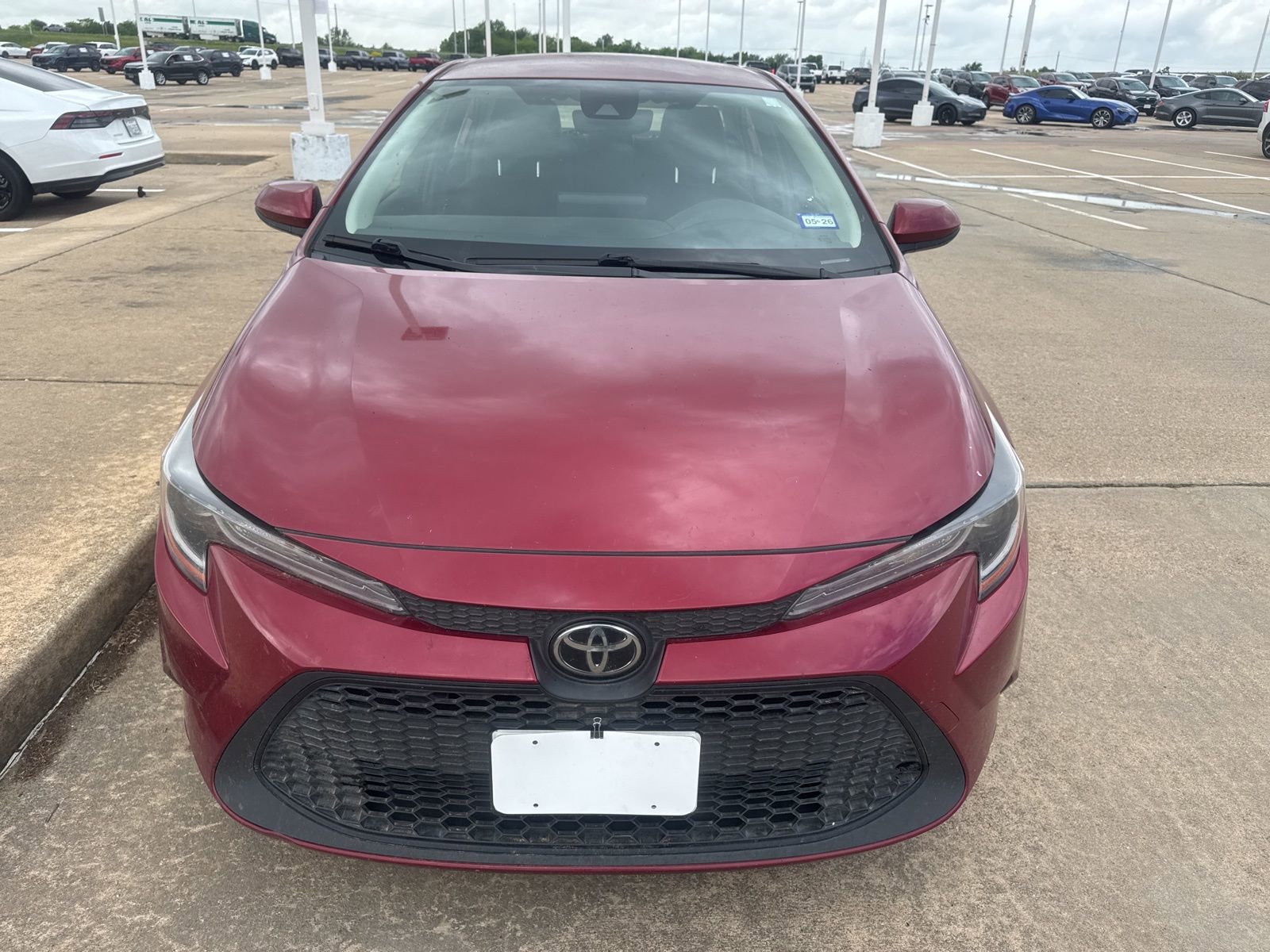 Used 2022 Toyota Corolla LE FWD image 3