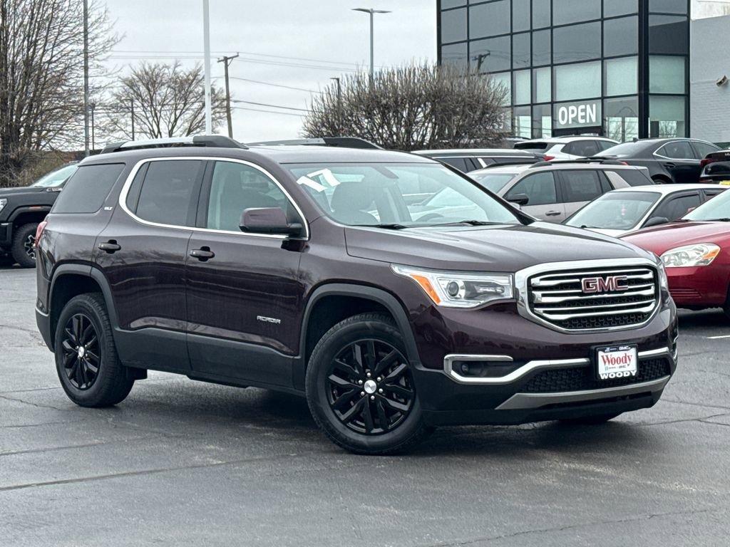 Used 2017 GMC Acadia SLT image 2