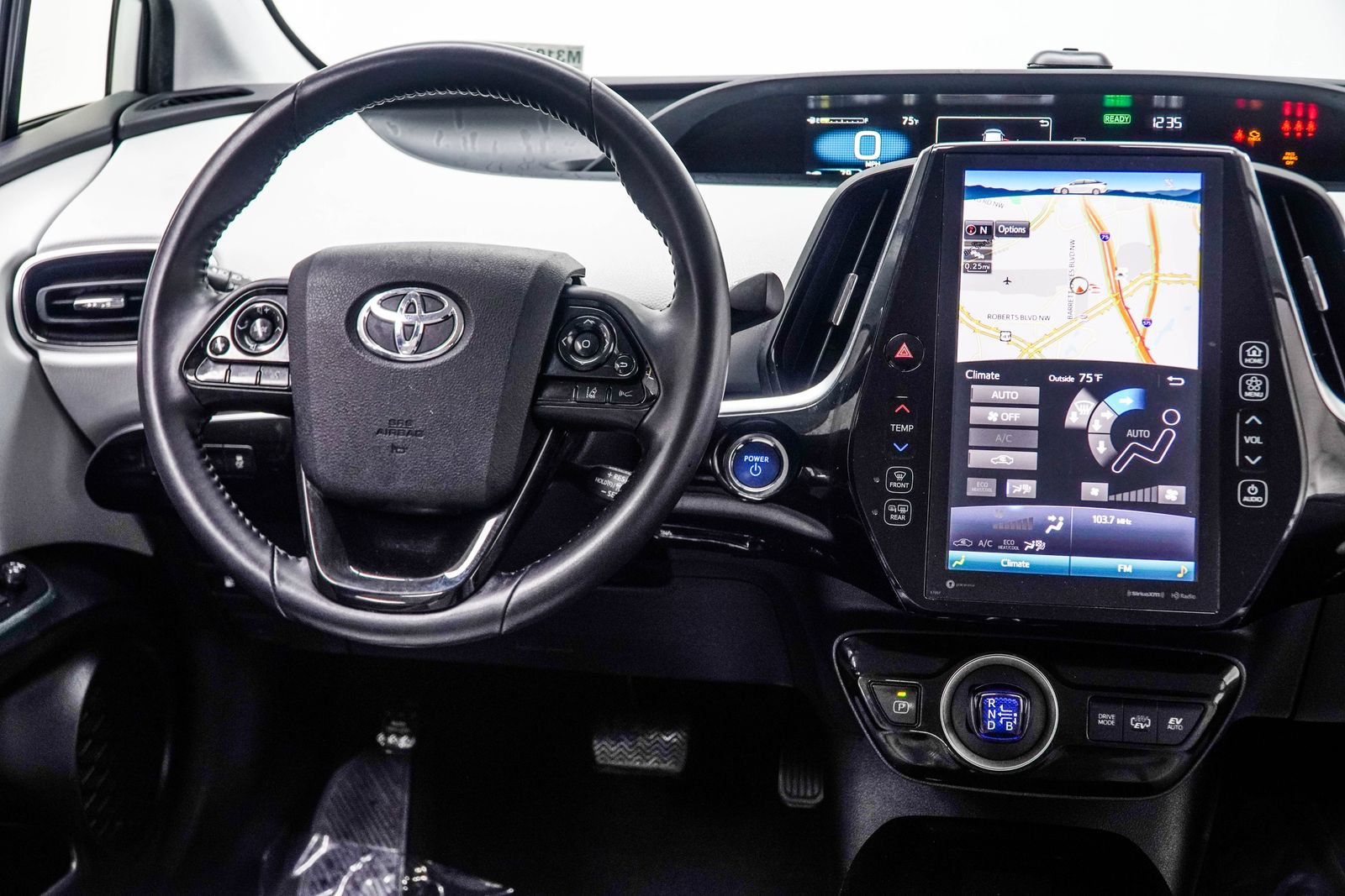Used 2021 Toyota Prius Prime XLE FWD image 19