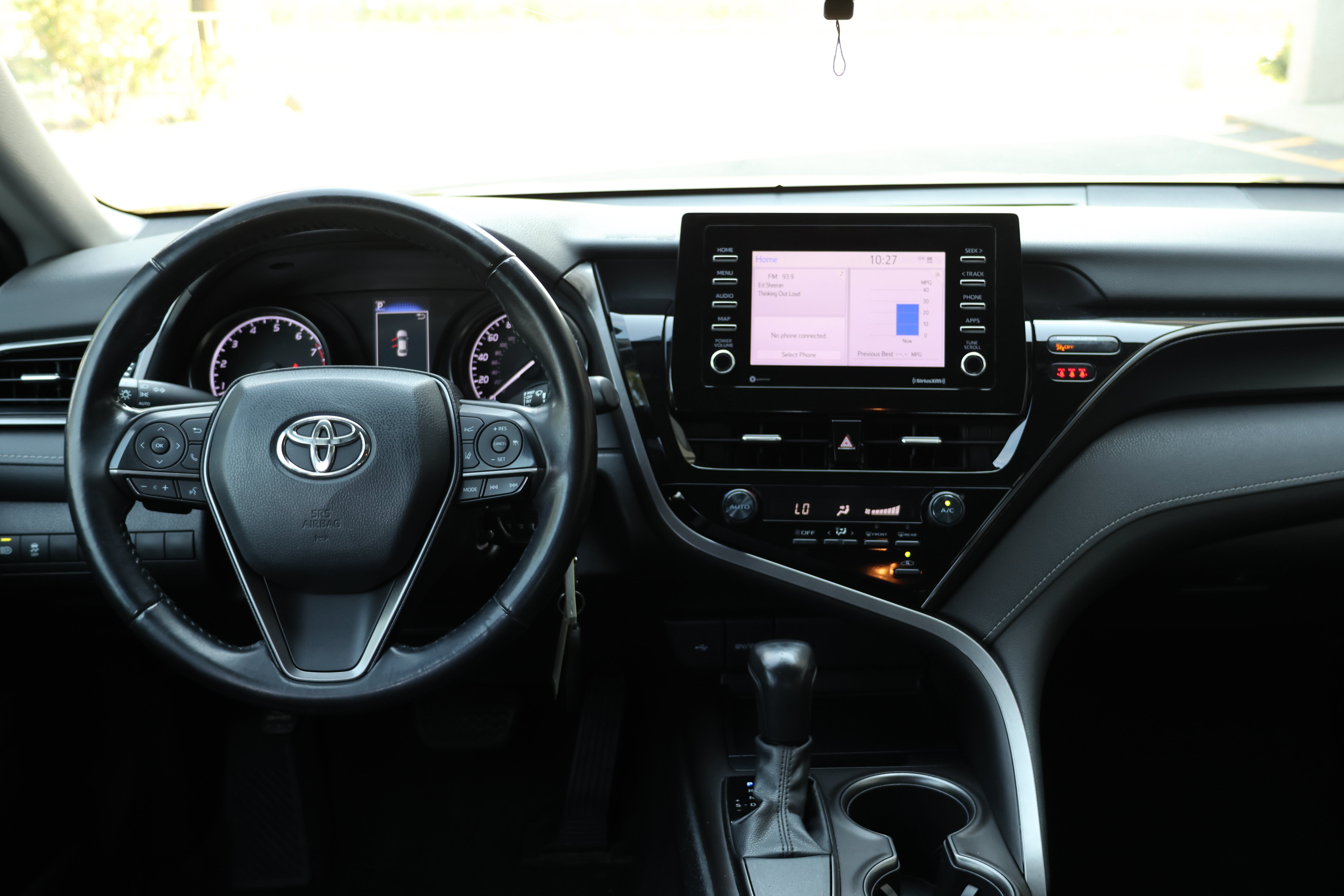 Used 2021 Toyota Camry SE FWD image 23