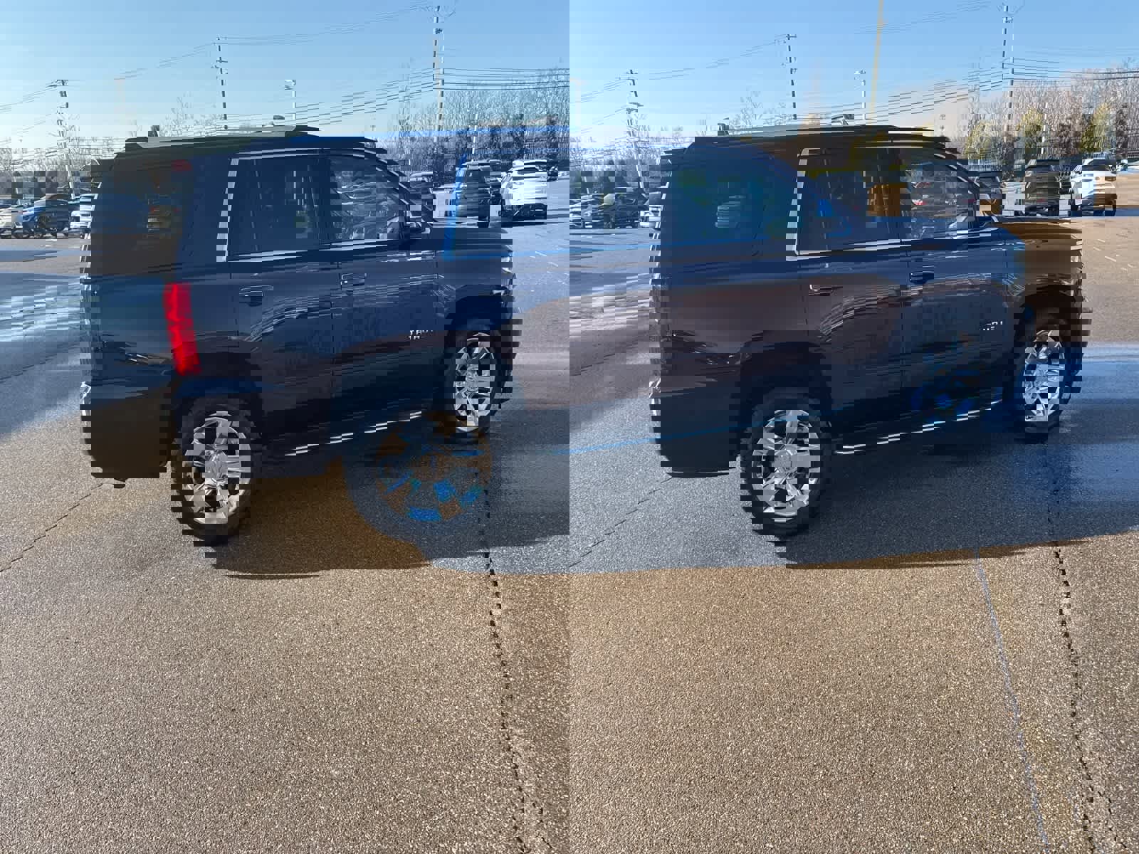 Used 2020 Chevrolet Tahoe Premier w/ Premier 6.2L Value Package image 11