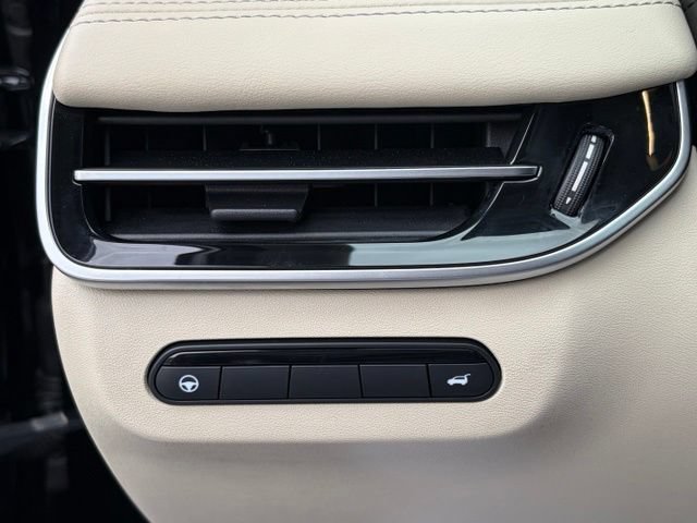 Used 2023 INFINITI QX60 Luxe w/ Cargo Package AWD/4WD image 27