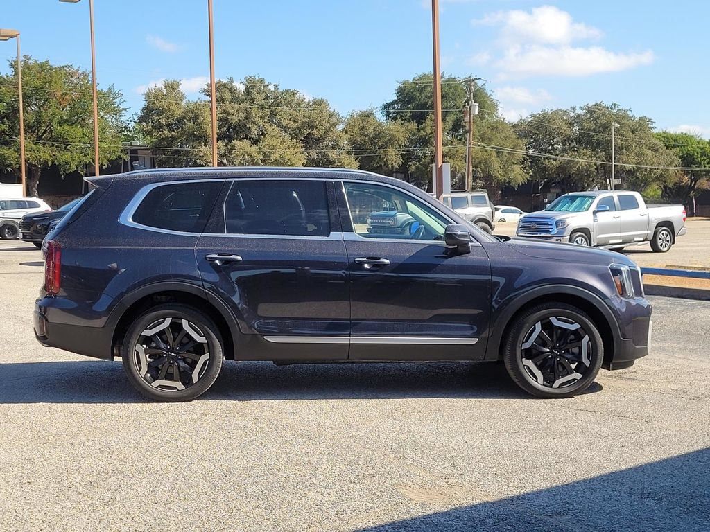 Used 2025 Kia Telluride S AWD/4WD image 7