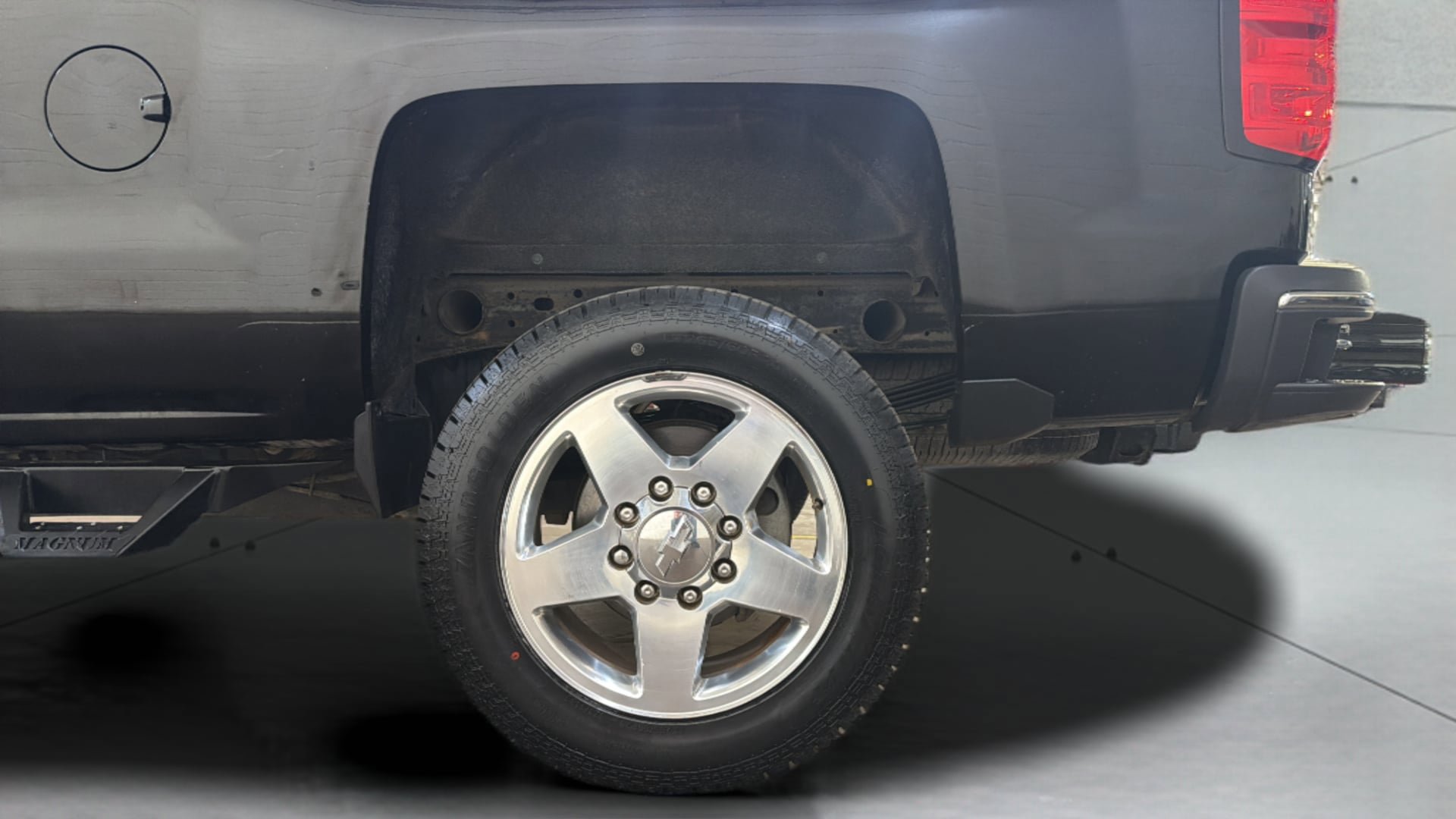 Used 2015 Chevrolet Silverado 2500 LTZ w/ Duramax Plus Package AWD/4WD image 37