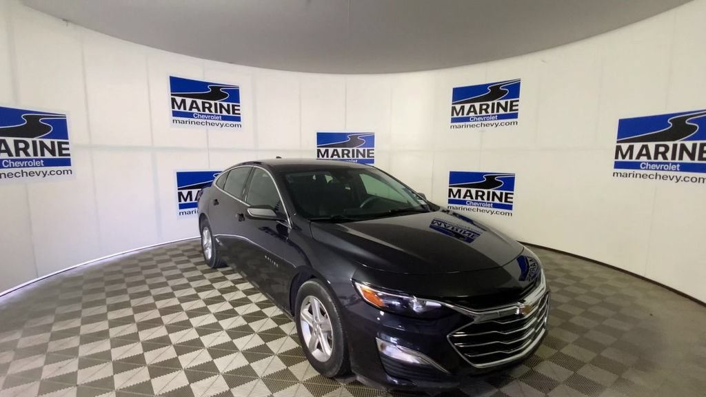 Used 2023 Chevrolet Malibu LS FWD image 4