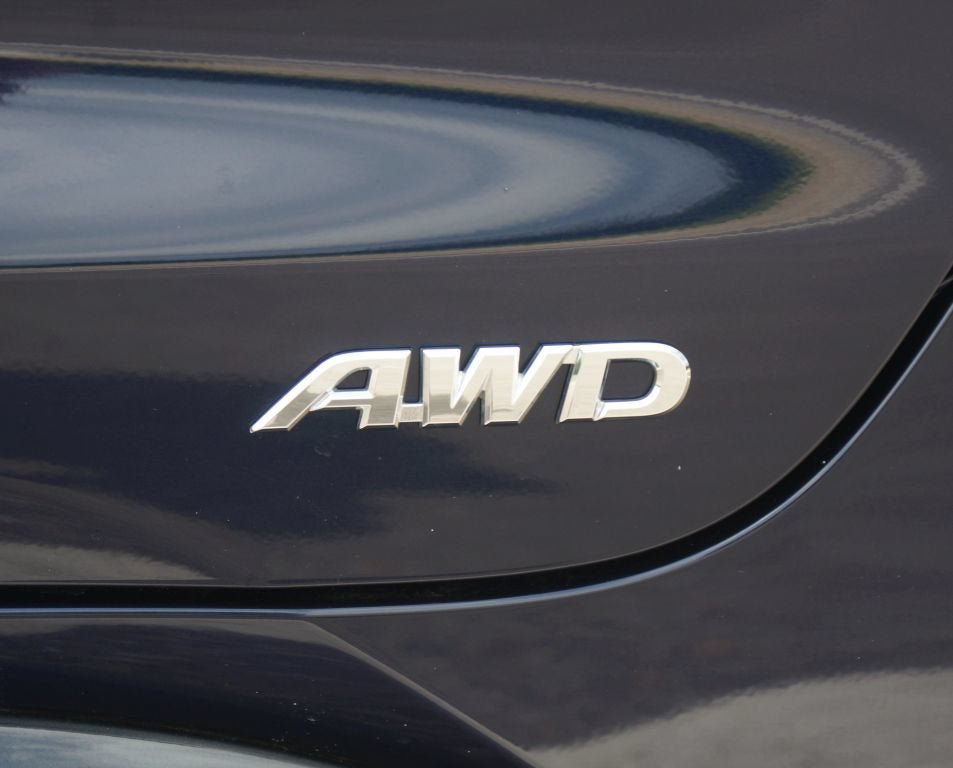 Used 2024 Toyota Corolla SE AWD/4WD image 17