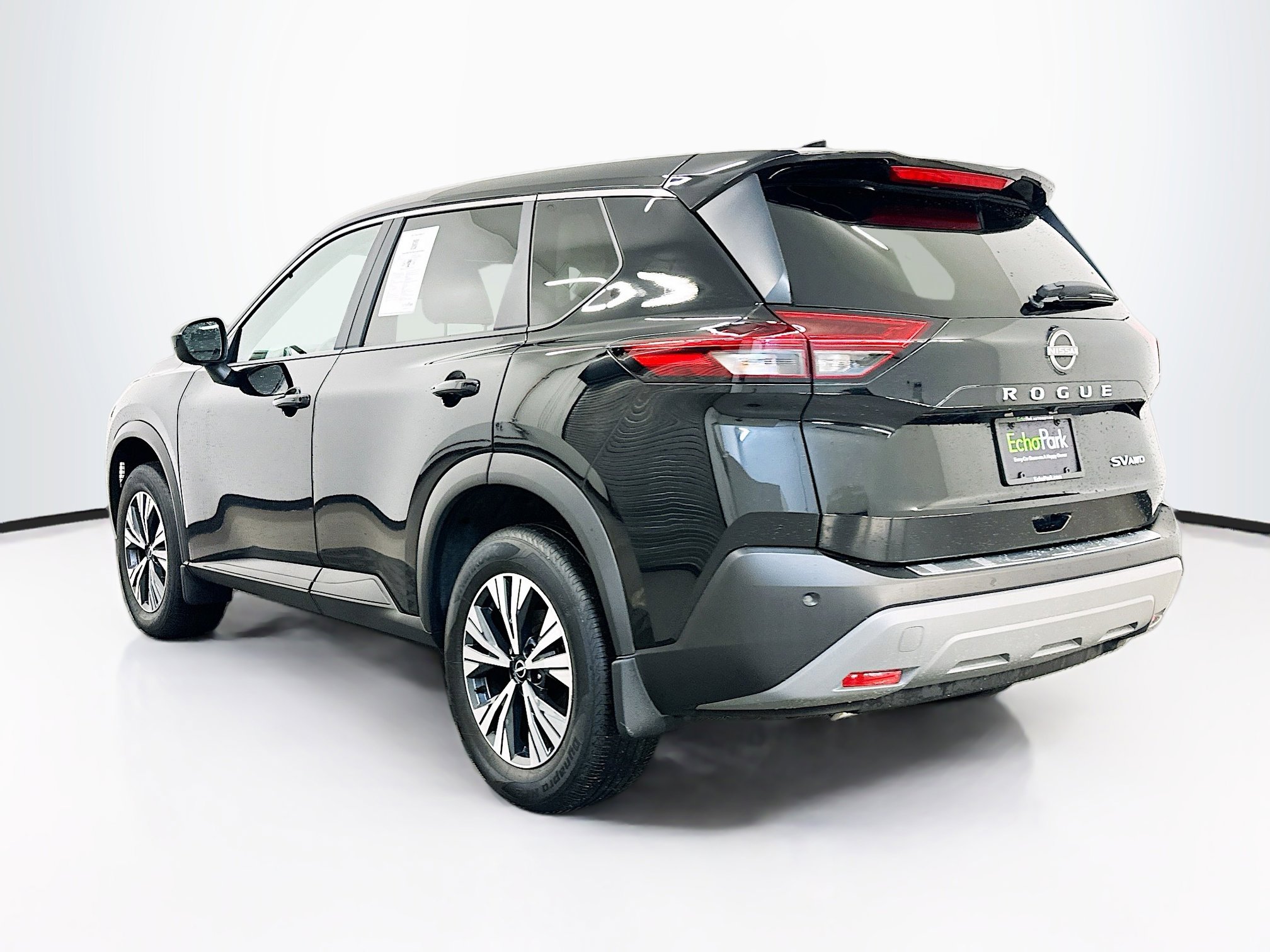 Used 2023 Nissan Rogue SV AWD/4WD image 5