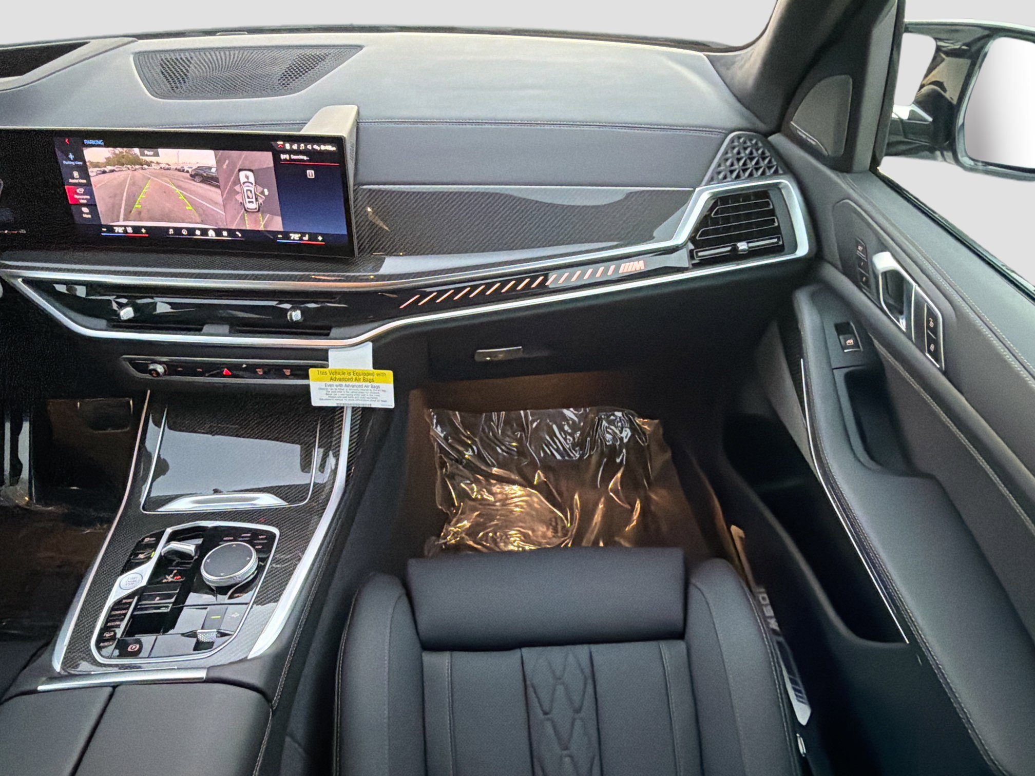 New 2026 BMW X7 M60i w/ Climate Comfort Package image 19