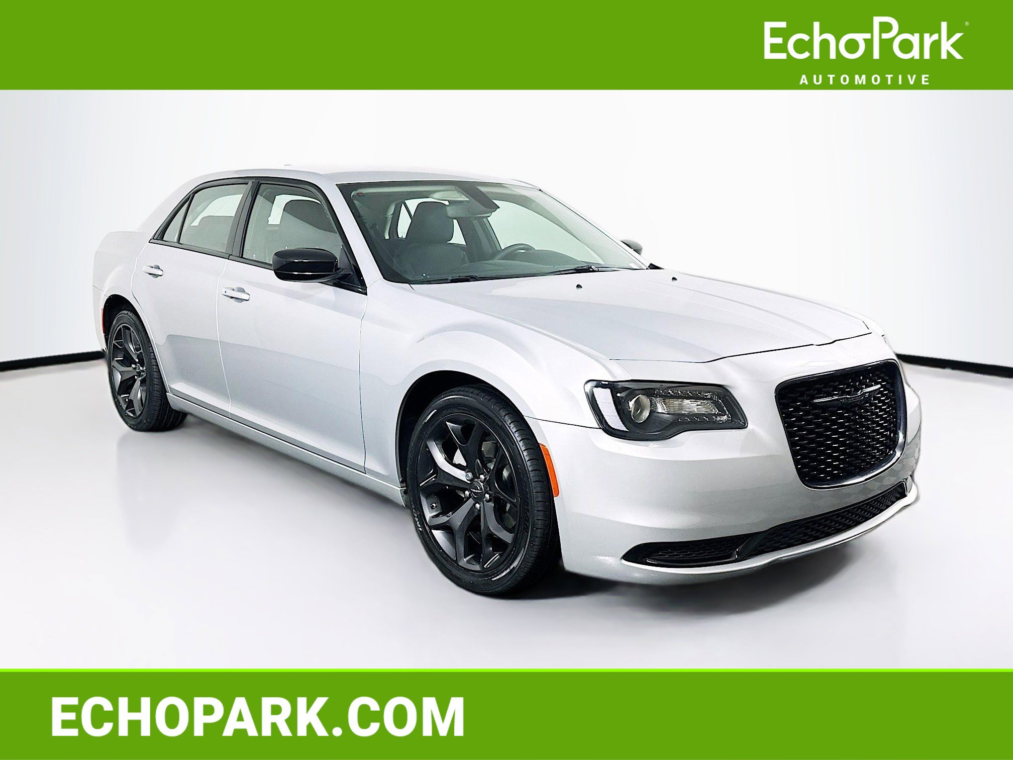 Used 2023 Chrysler 300 Touring w/ Sport Appearance Package image 1