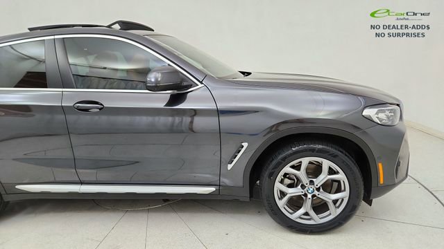 Used 2025 BMW X4 xDrive30i AWD/4WD image 7