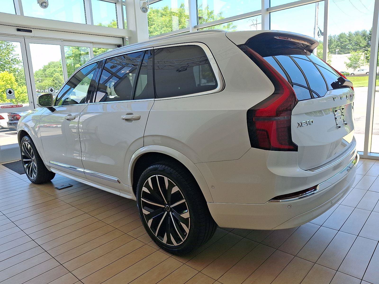Certified 2026 Volvo XC90 B6 Plus w/ Protection Package AWD/4WD image 3