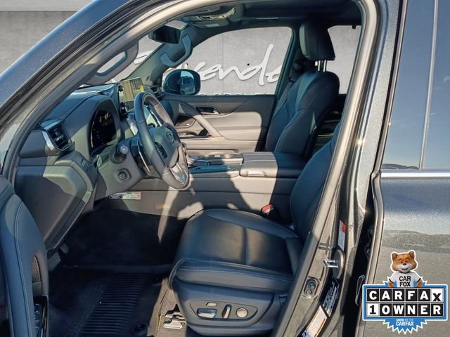 Used 2024 Lexus LX 600 4WD w/ Luxury Package image 19