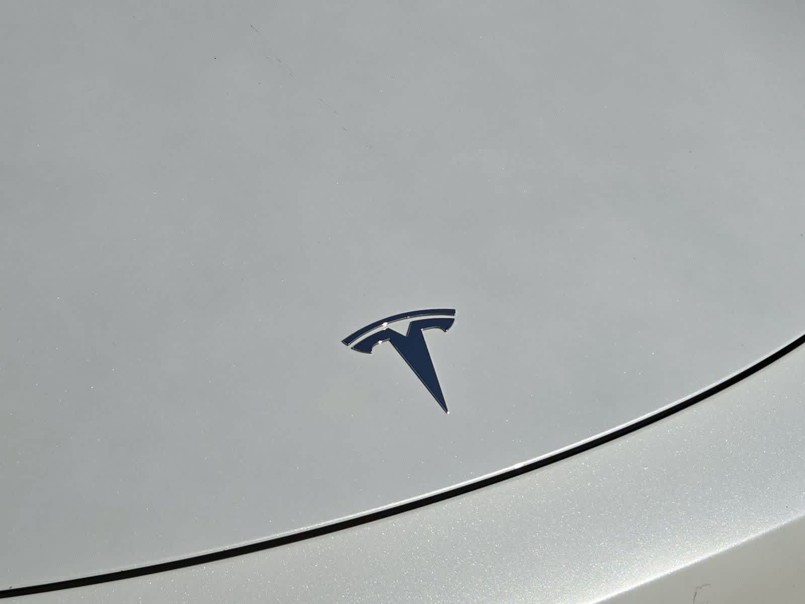 Used 2023 Tesla Model Y AWD image 10