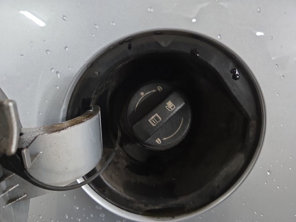 Used 2020 Kia Sorento L image 28