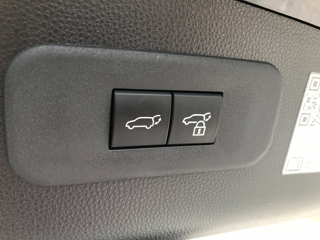 Used 2025 Toyota Crown Signia image 29