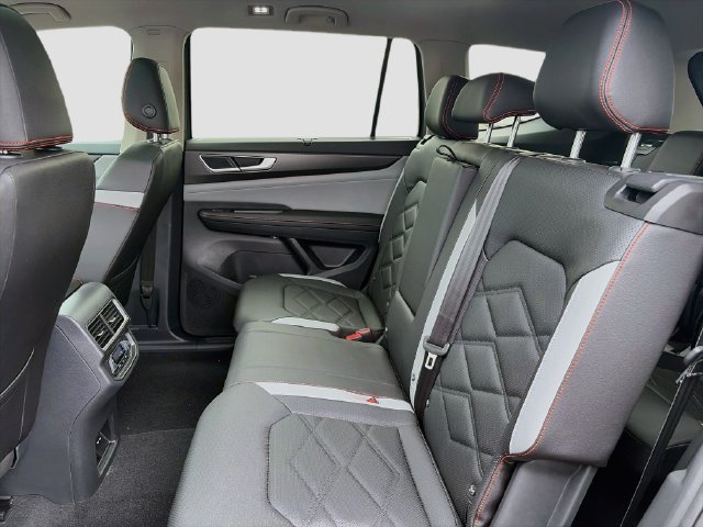 New 2026 Volkswagen Atlas Peak Edition AWD/4WD image 24