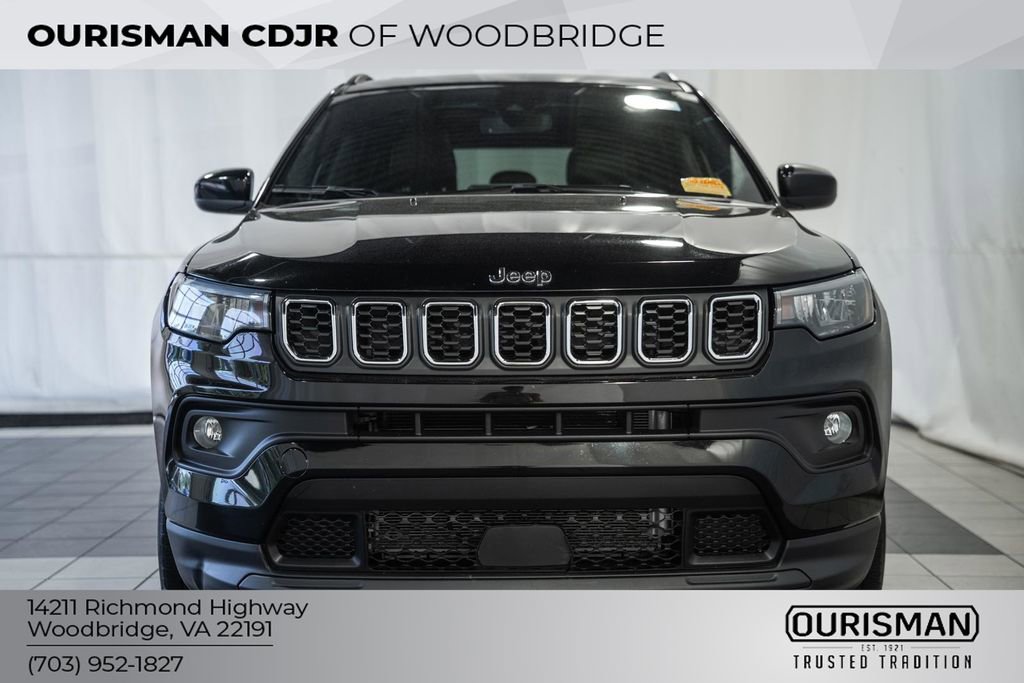 Certified 2025 Jeep Compass Latitude w/ Sun & Sound Group AWD/4WD image 2