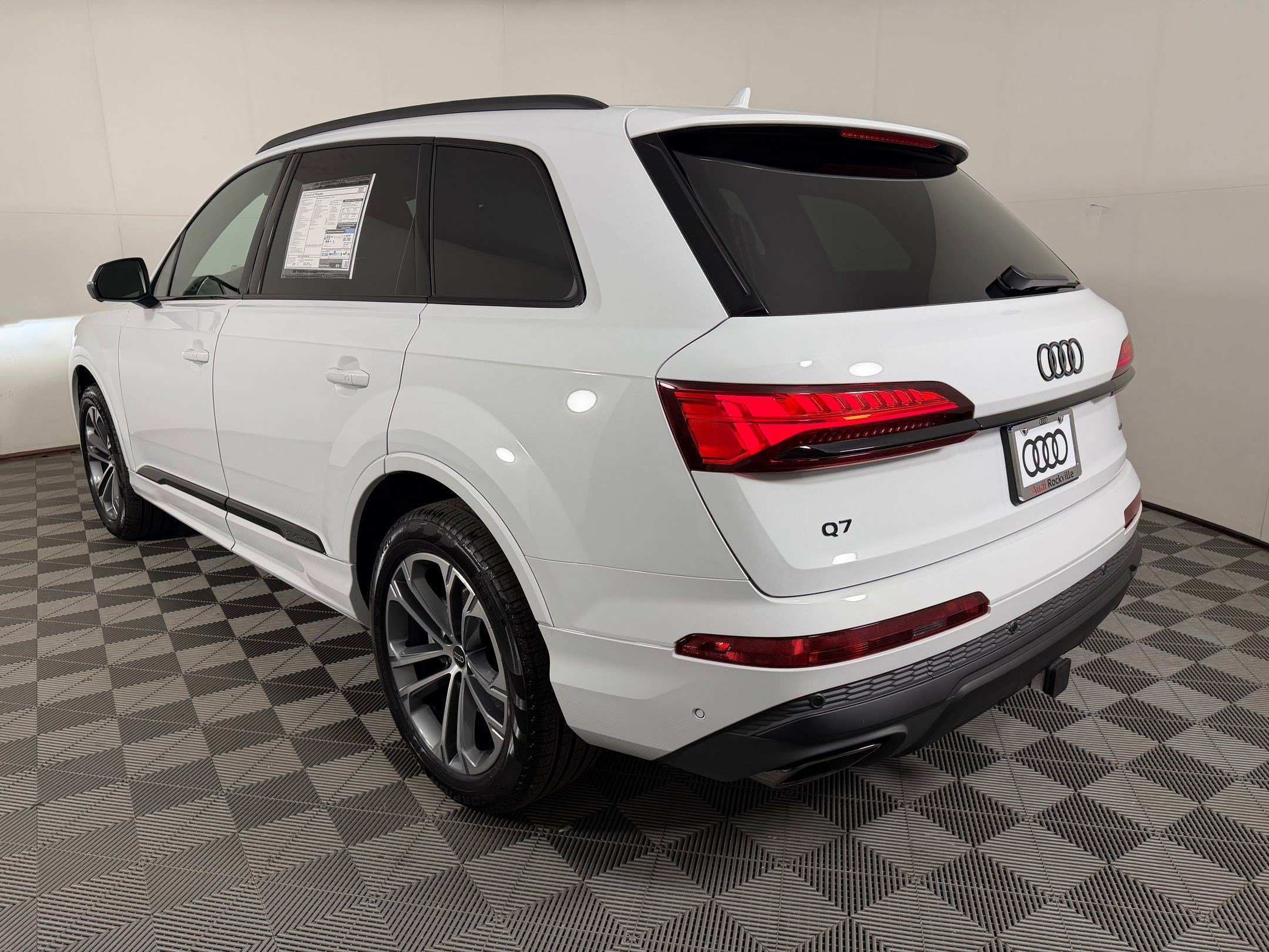 New 2026 Audi Q7 2.0T Premium AWD/4WD image 3