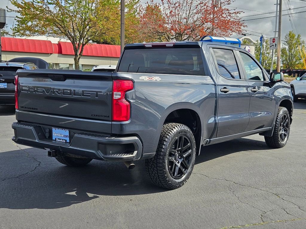 Used 2022 Chevrolet Silverado 1500 Custom w/ LPO, Blackout Package AWD/4WD image 6