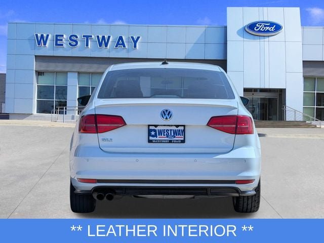 Used 2017 Volkswagen Jetta GLI FWD image 4
