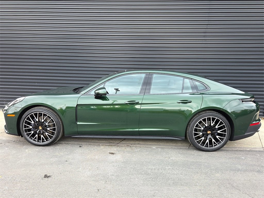 New 2026 Porsche Panamera 4 image 2