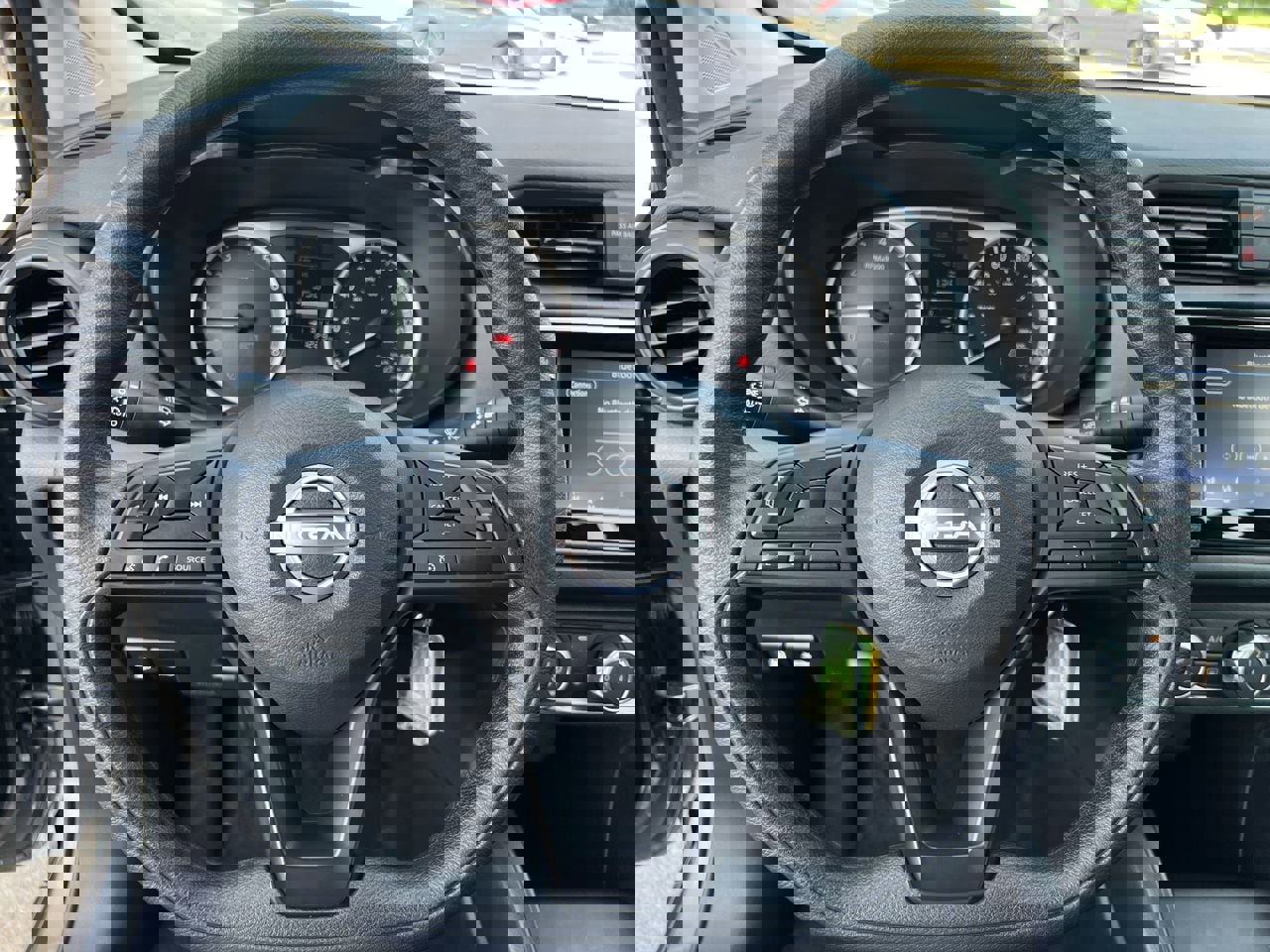 Used 2024 Nissan Versa S image 8