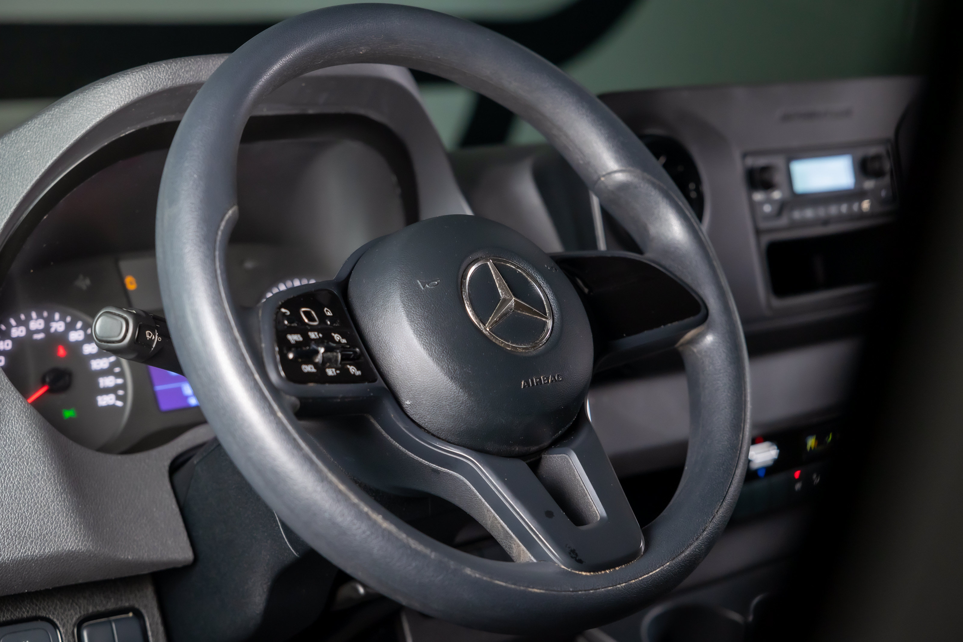 Used 2023 Mercedes-Benz Sprinter 2500 image 25