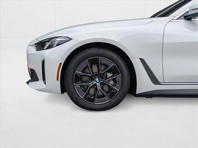 Used 2025 BMW i4 eDrive40 w/ Premium Package image 10