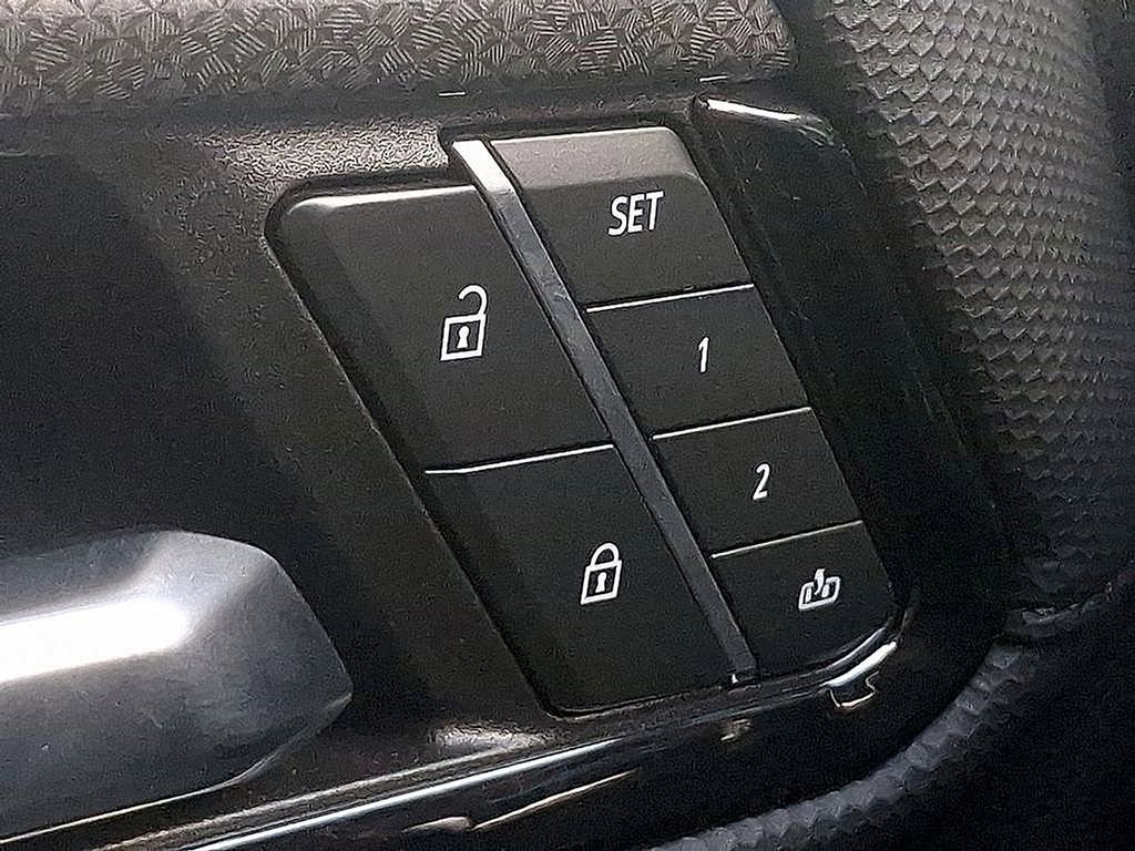 Used 2024 Chevrolet Silverado 1500 ZR2 image 26