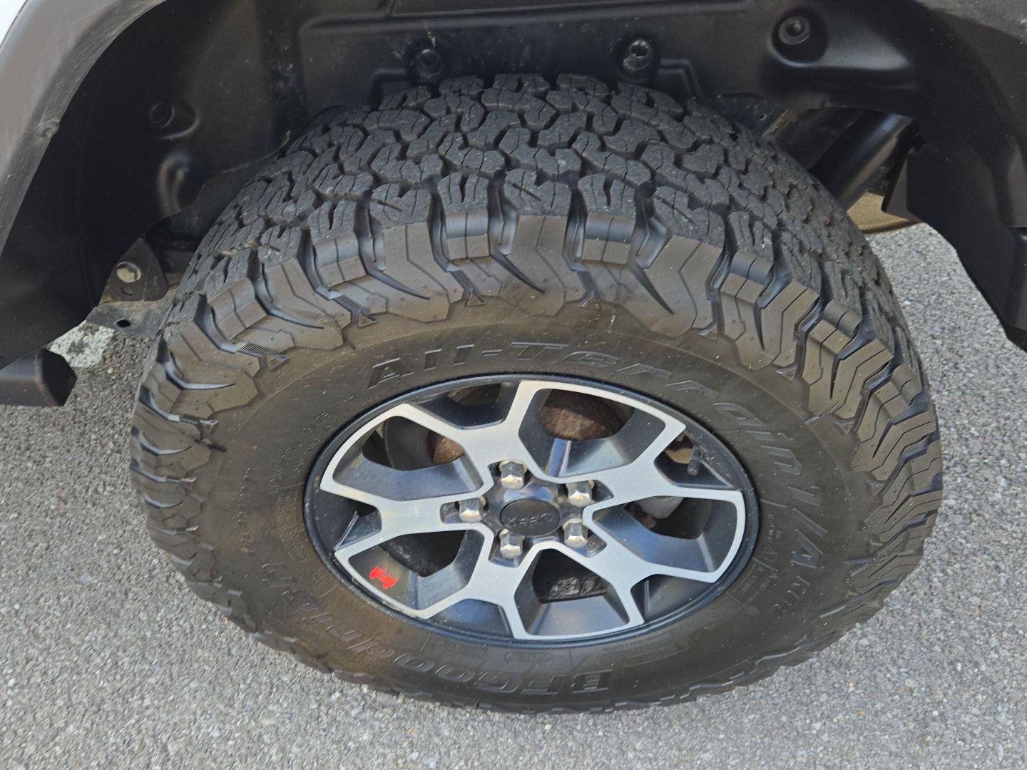 Used 2022 Jeep Wrangler Unlimited Rubicon w/ Dual Top Group AWD/4WD image 11