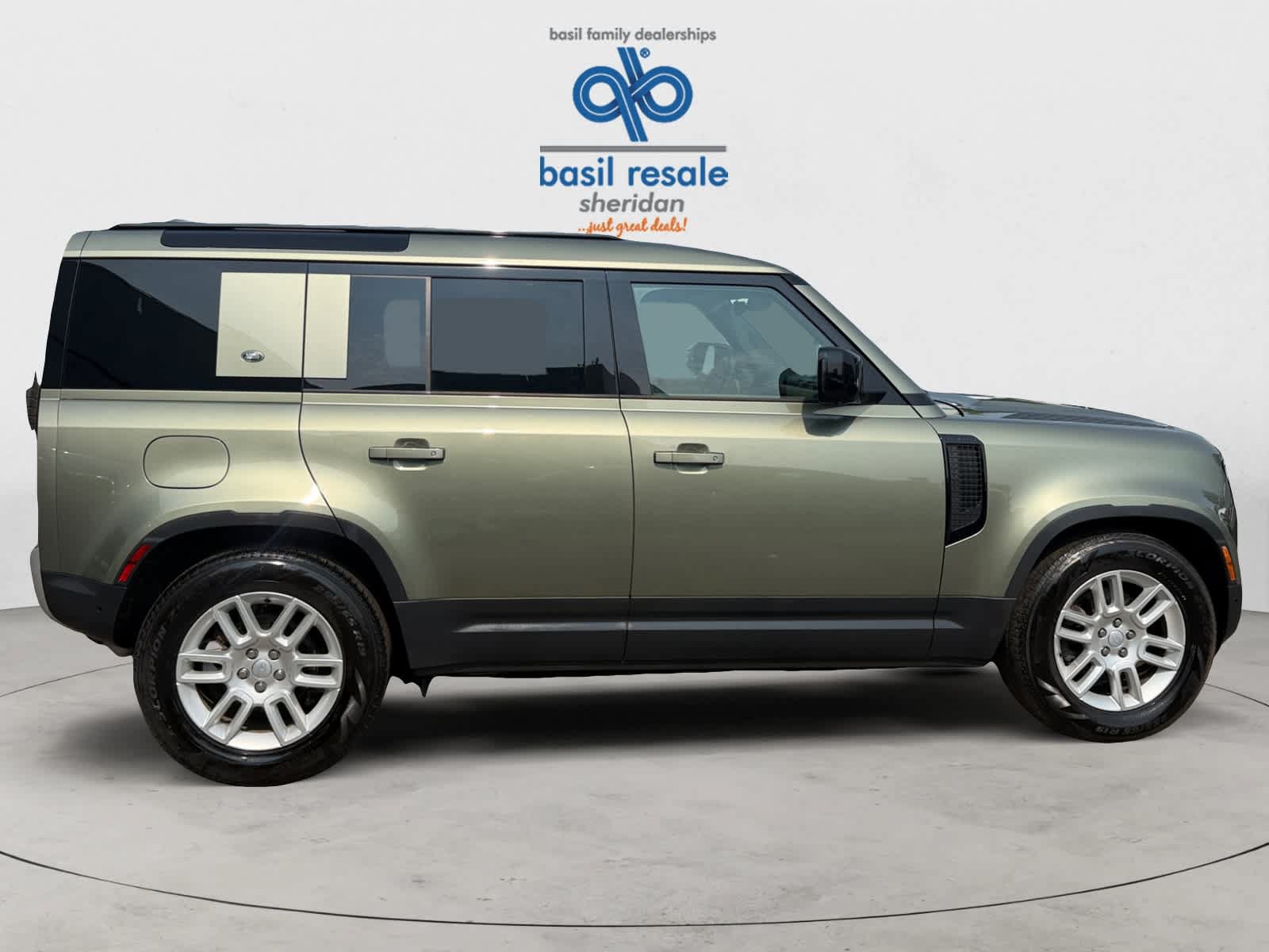Used 2024 Land Rover Defender 110 S AWD/4WD image 8