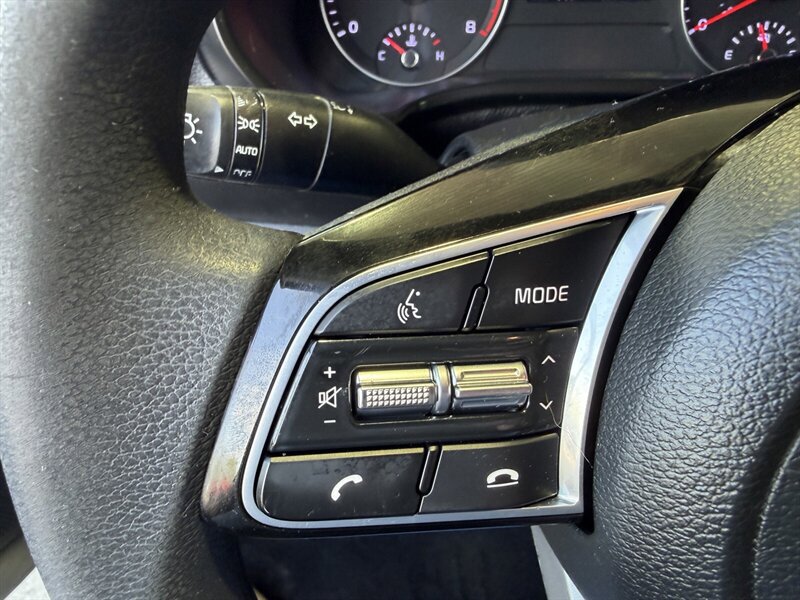 Used 2021 Kia Forte LXS FWD image 23